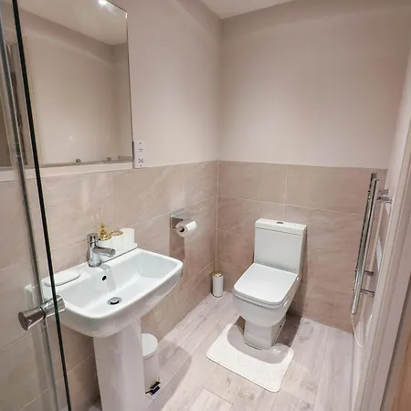 Luxury Leeds Centre Apartment - 2 Bed 2 Bath - Sleeps 6 Leeds (West Yorkshire)